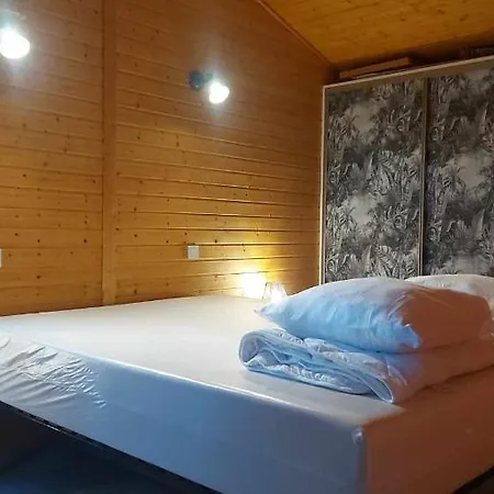 Chalet Cape Sur Le Mont Saint Loup