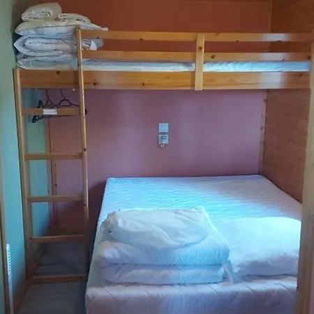 Cape Sur Le Mont Saint Loup *