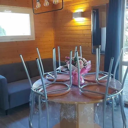 Cape Sur Le Mont Saint Loup Chalet